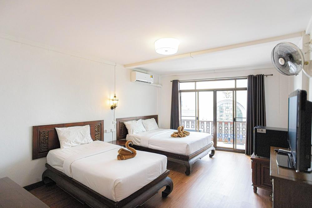 SK Boutique Maha Nakhon Room Type - Triple Room