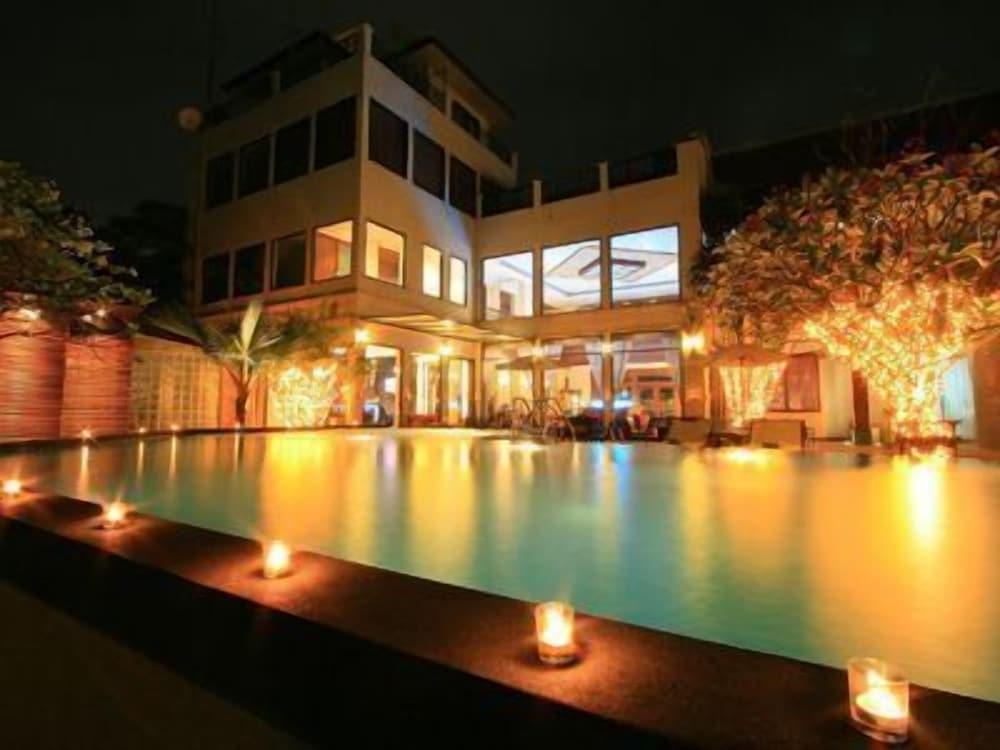 Siam Society Hotel & Resort - Tap to explore photos
