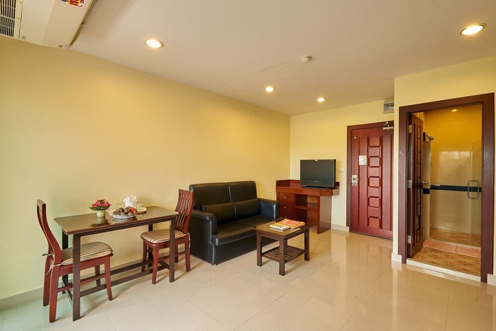 Sivalai Place Room Type - Superior Suite, 1 Queen Bed