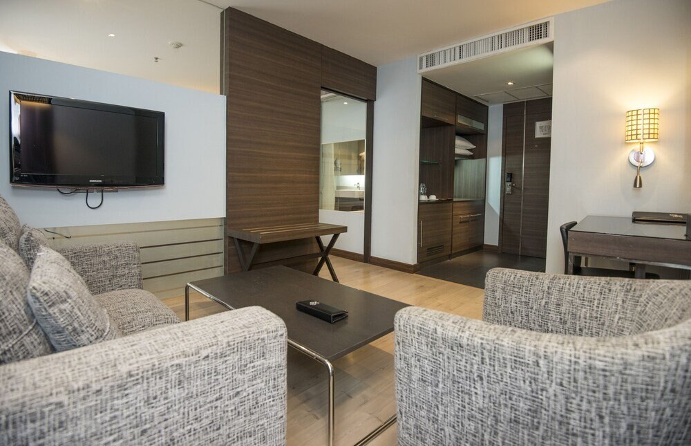 Sukhumvit Suites Hotel Room Type - Suite