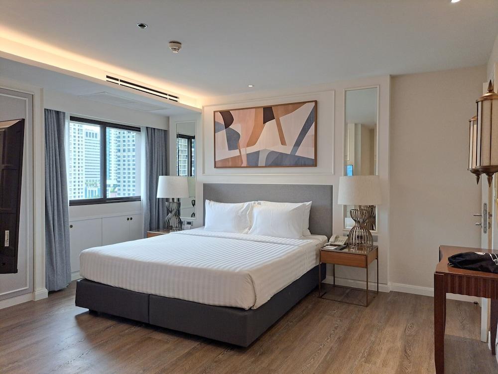 Bliston Suwan Park View Hotel Room Type - One Bedroom Platinum Plus Suite