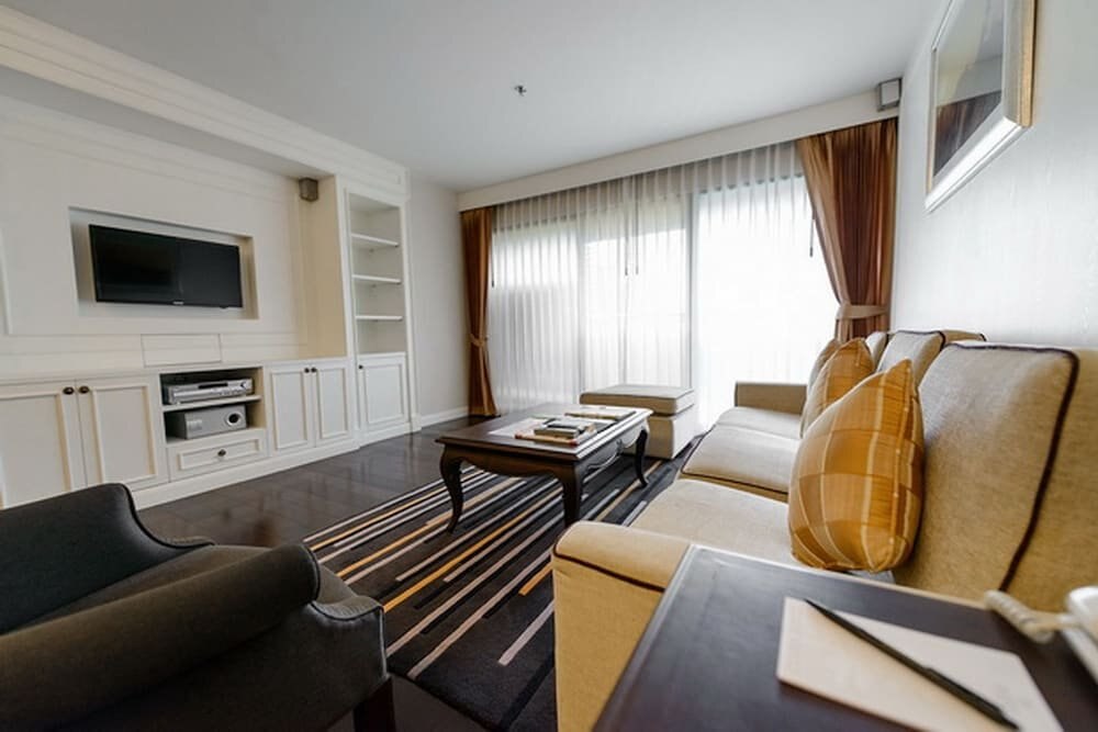 Bliston Suwan Park View Hotel Room Type - 1 Bedroom Platinum Suite