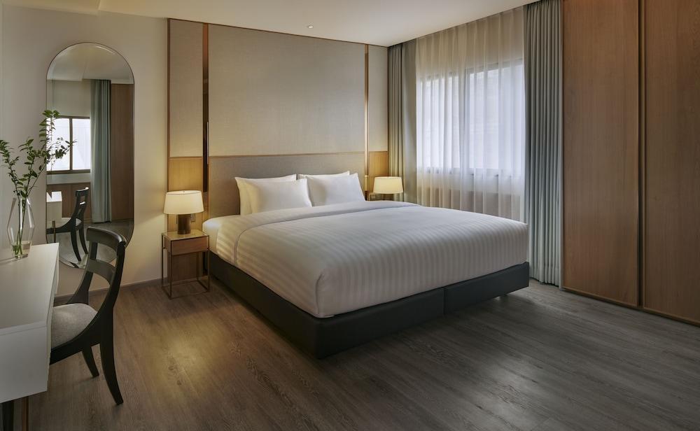 Bliston Suwan Park View Hotel Room Type - One Bedroom Prestige Suite Bliston Suwan Park View Hotel Room Type - One Bedroom Prestige Suite