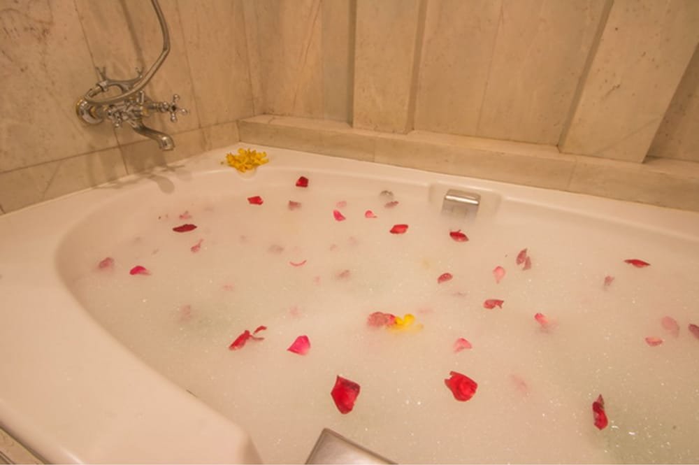 Tai Pan Hotel Bangkok Sha Plus Bangkok 5 6 5 3 Hotel Price Address Reviews