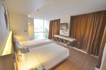 The Heritage Hotels Bangkok - Tap to explore photos