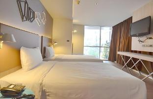 The Heritage Hotels Bangkok - Tap to explore photos