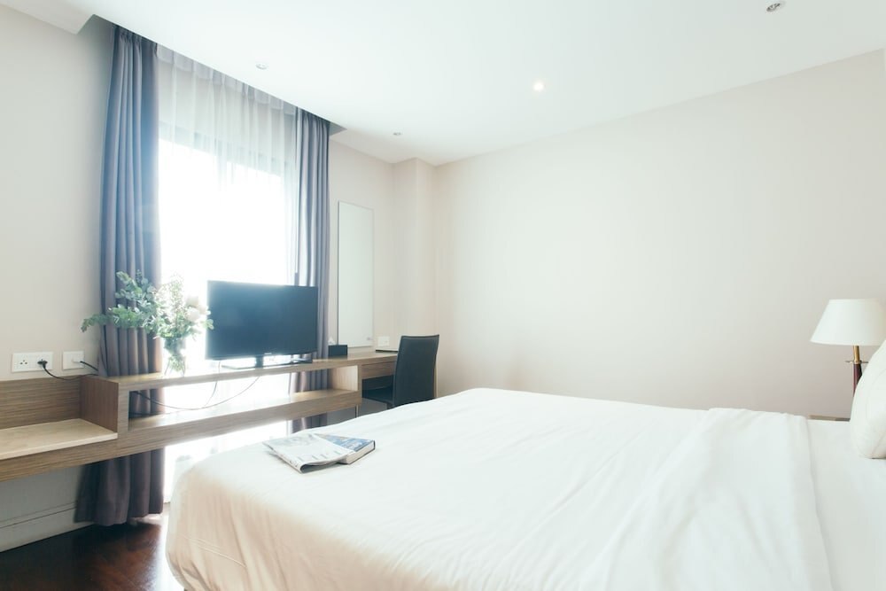 Thomson Residence Hotel Room Type - Standard Double Room