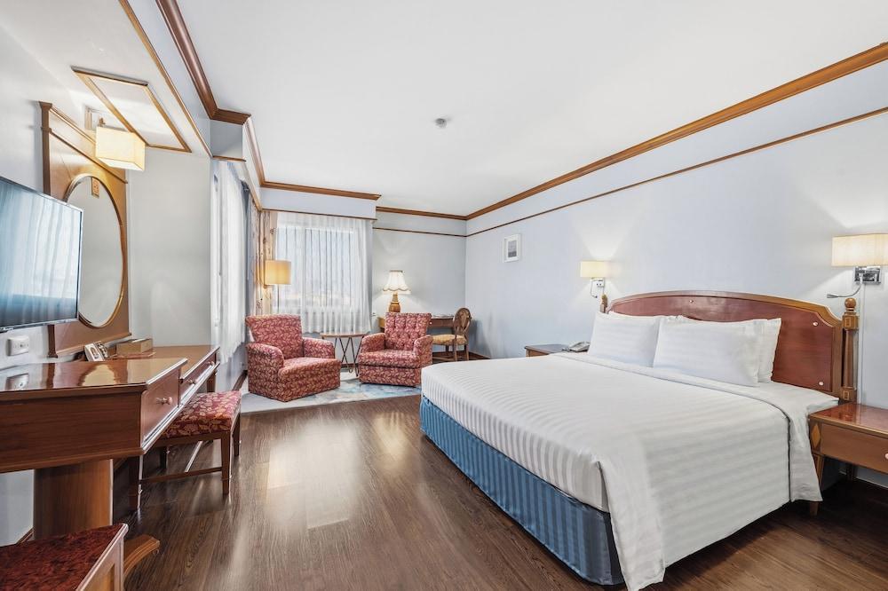 Town In Town Hotel Bangkok Room Type - Junior Suite