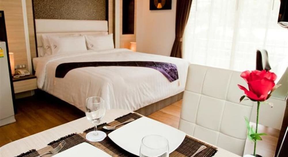 iCheck inn Residences Sukhumvit 20 - Tap to explore photos