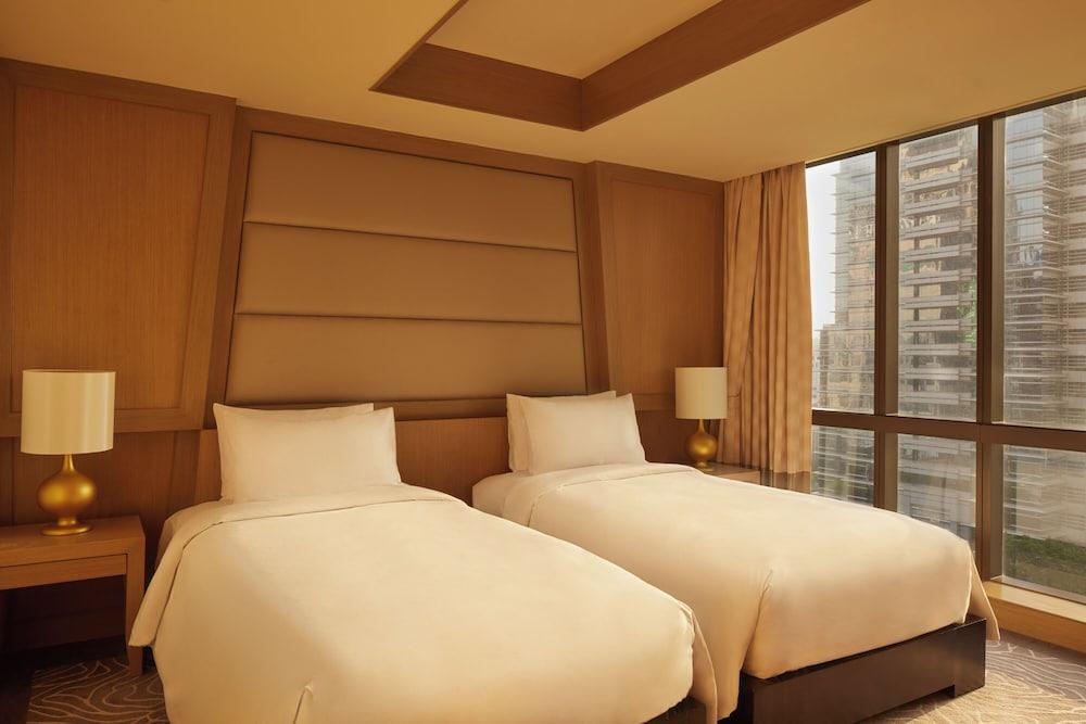 Banyan Tree Bangkok Room Type - 2 BR Serenity Suite