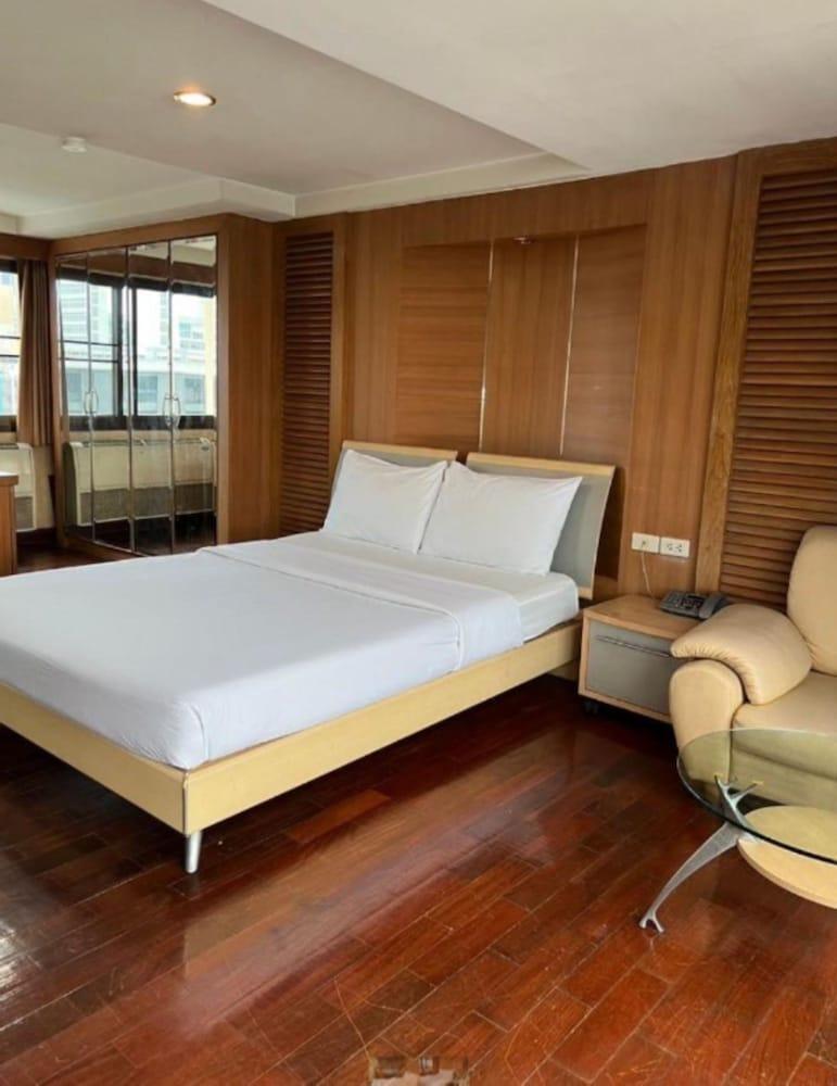 Hotel Win Long Room Type - Suite