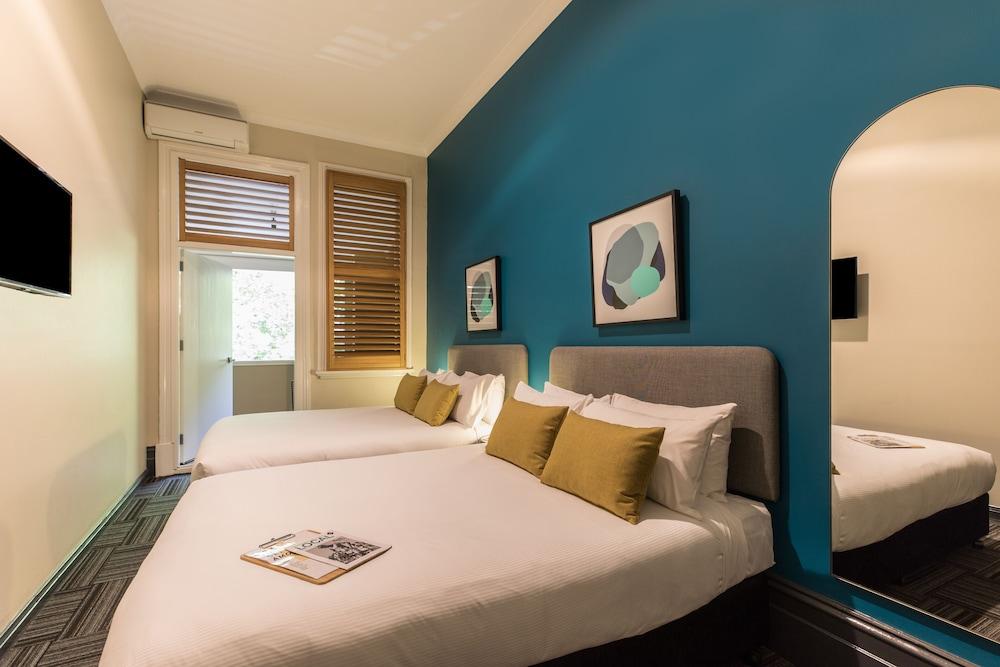 The Jensen Potts Point Room Type - Family / Quad Room, Multiple Beds, Non Smoking, Balcony, Shared Bathroom