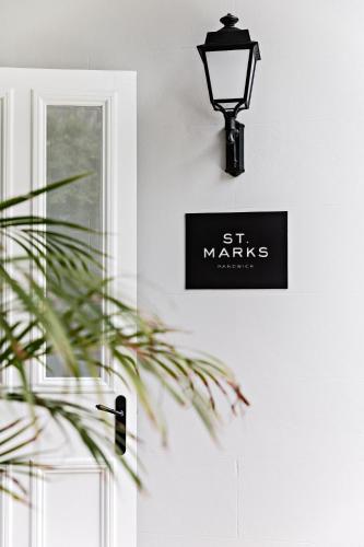 St Marks Randwick - Tap to explore photos
