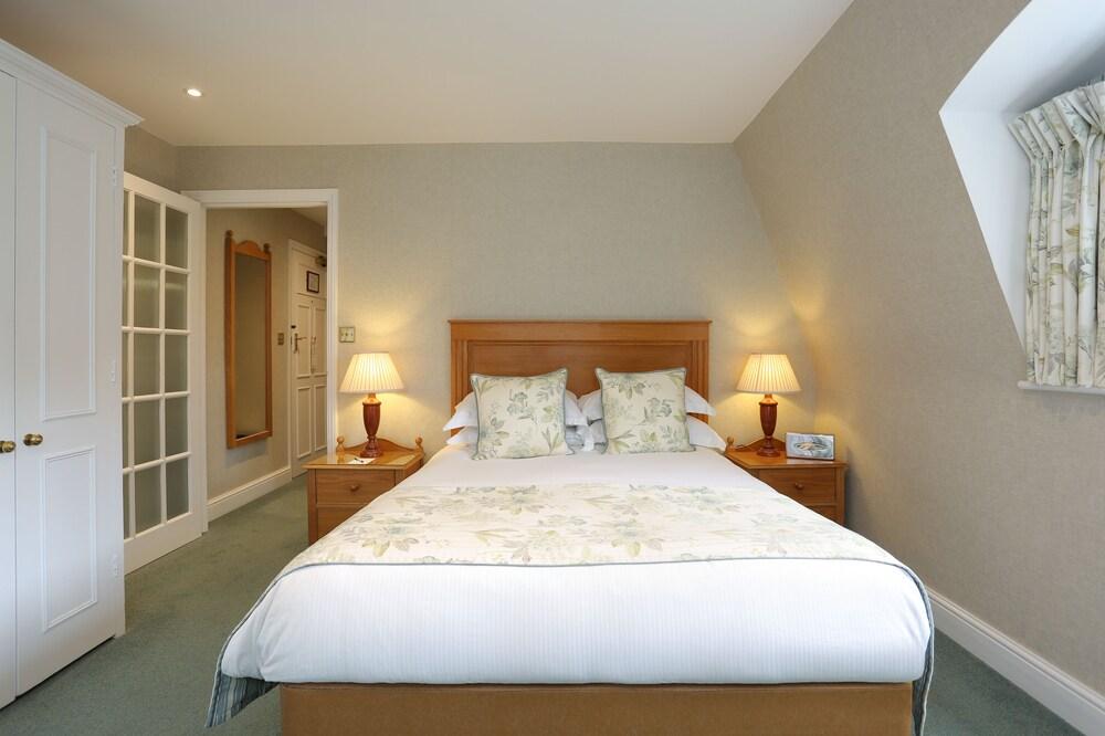 West Lodge Park Hotel Room Type - Spacious Double Room (Main House) West Lodge Park Hotel Room Type - Spacious Double Room (Main House)