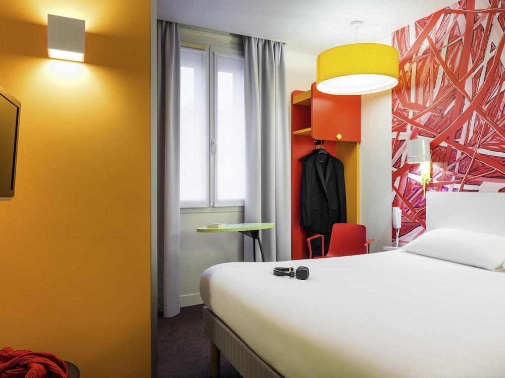 ibis Styles Paris La Defense Courbevoie Room Type - Standard Room, 1 Double Bed