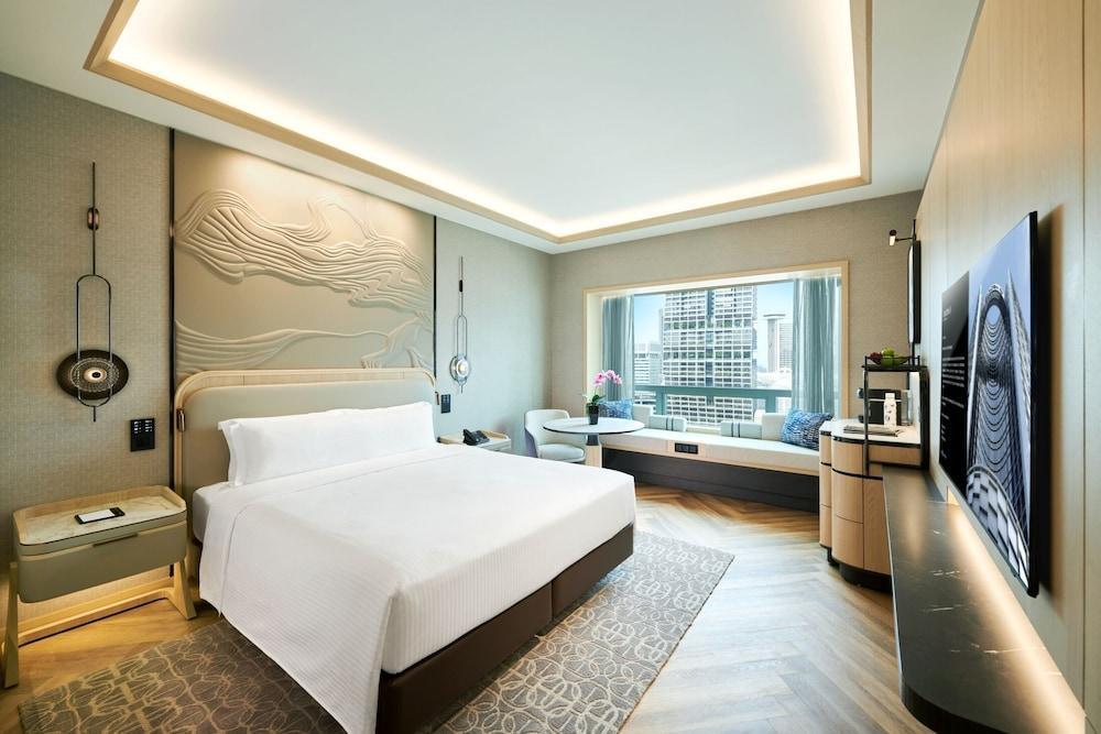 Carlton Hotel Singapore Room Type - Premier Club King or Hollywood Twin Room (Newly Renovated) Carlton Hotel Singapore Room Type - Premier Club King or Hollywood Twin Room (Newly Renovated)