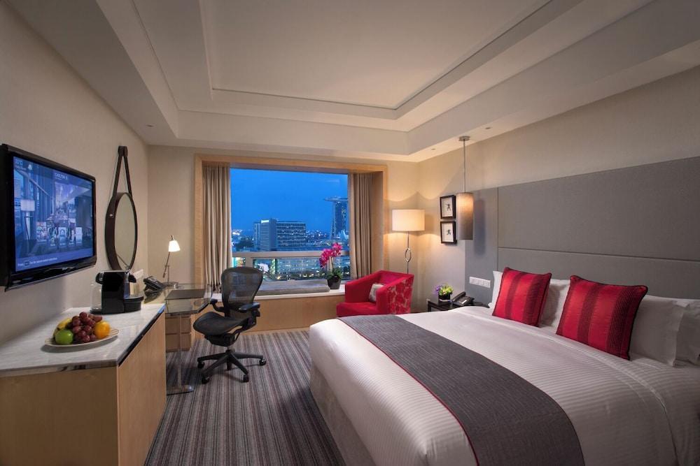 Carlton Hotel Singapore Room Type - Premier Club Room