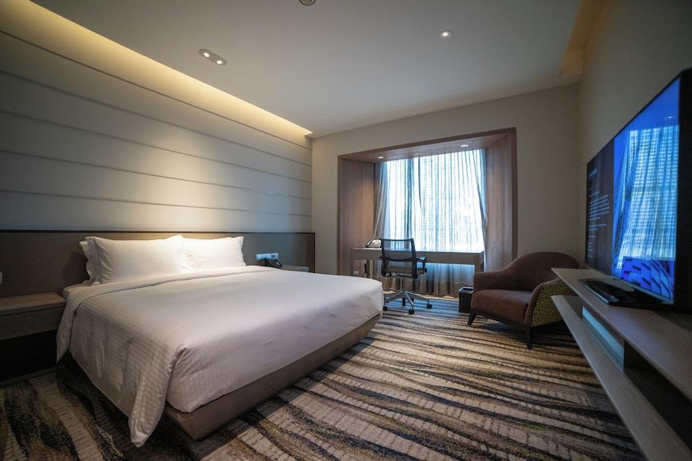 Carlton Hotel Singapore Room Type - Deluxe - Room