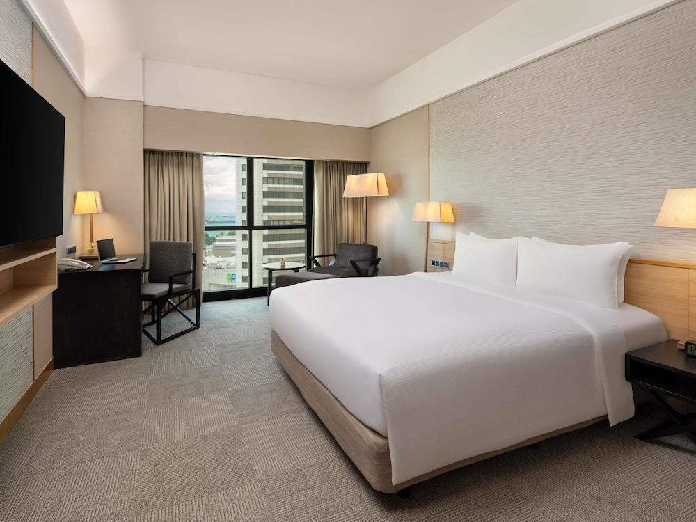 Grand Mercure Singapore Roxy Room Type - Deluxe Room, 1 King Bed