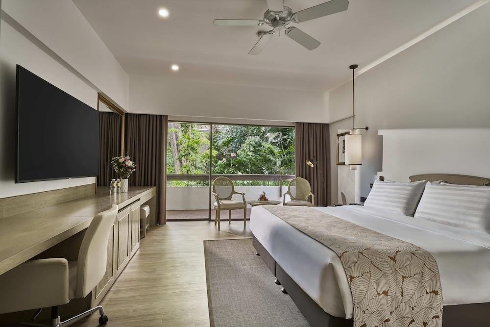 Goodwood Park Hotel Room Type - Deluxe Mayfair Twin (Max. 3 pax in total)
