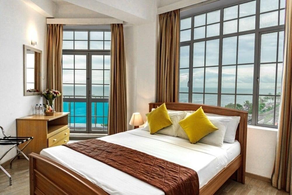 Global Towers Hotel & Apartments Room Type - 2 Bedroom Apartment with Sea View or City View Global Towers Hotel & Apartments Room Type - 2 Bedroom Apartment with Sea View or City View