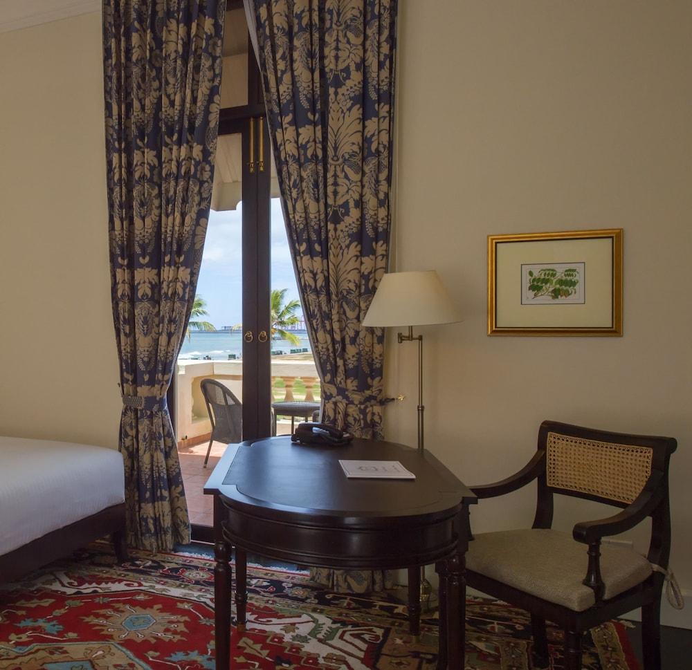Galle Face Hotel Colombo Room Type - Balcony Sea View Room