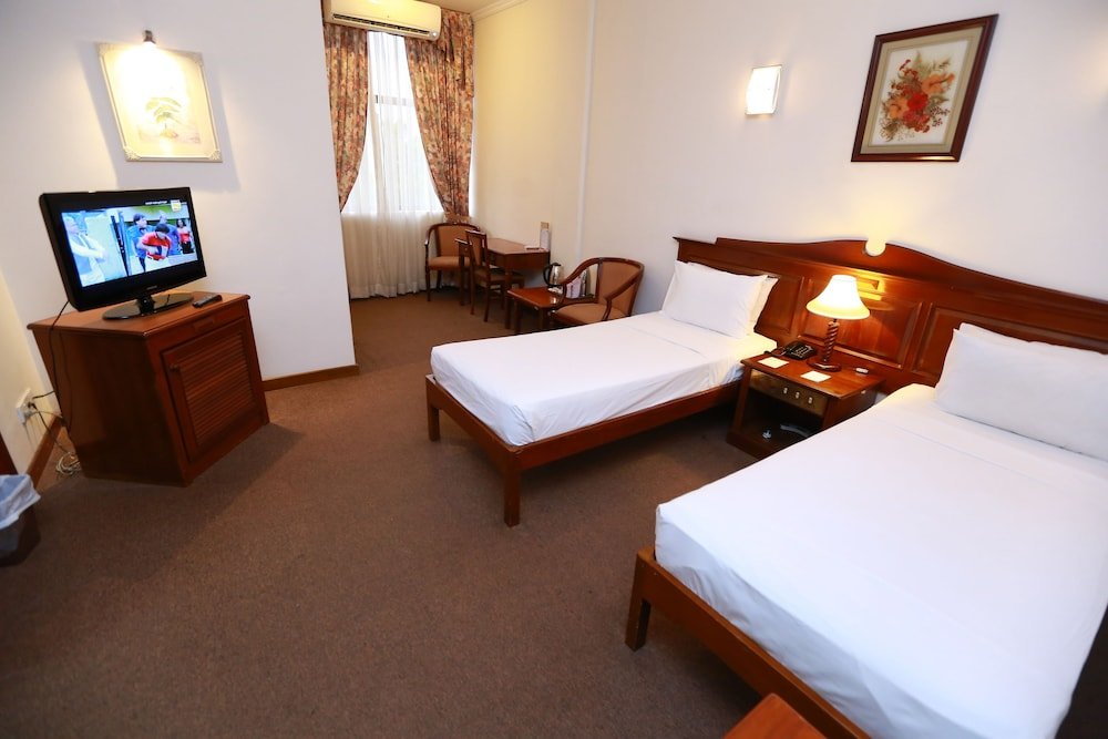 Hotel Sapphire Room Type - Deluxe Quadruple Room