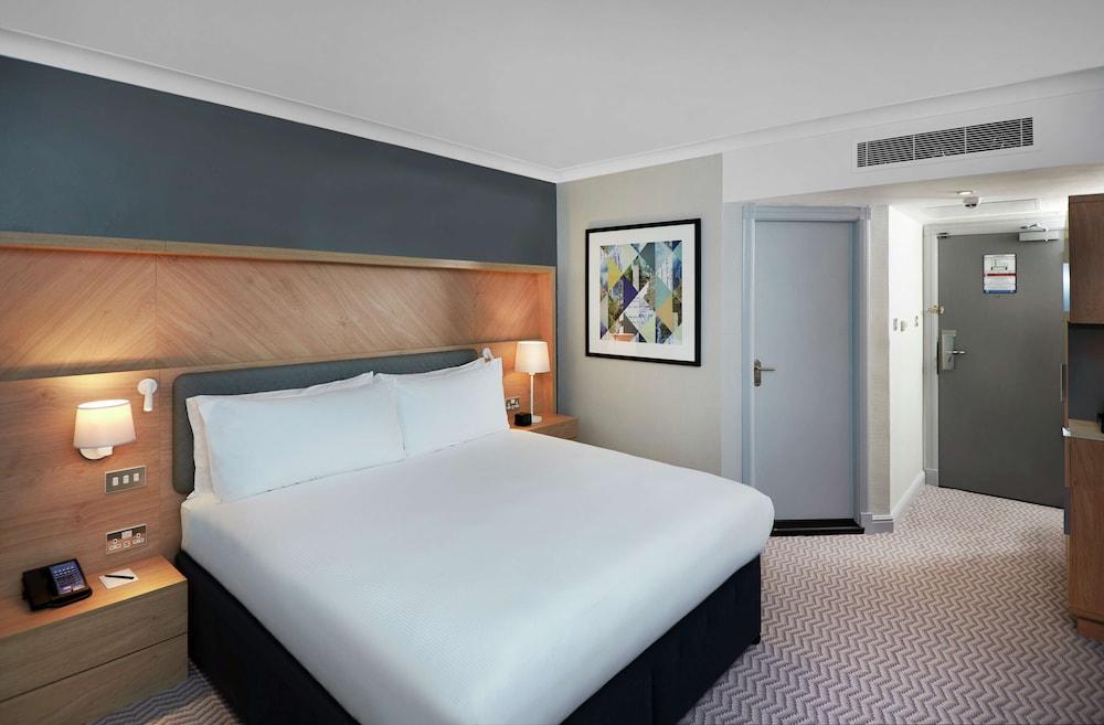 Hilton London Croydon Room Type - Room, 1 King Bed