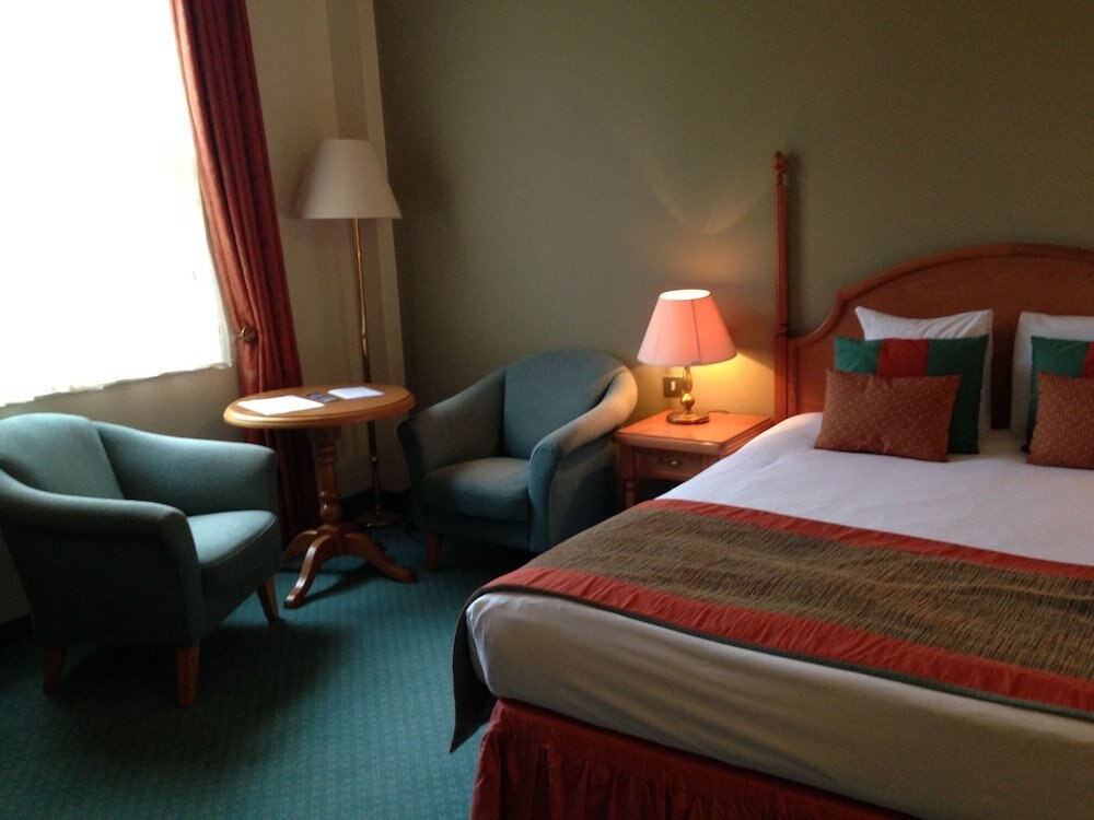 Coulsdon Manor Hotel and Golf Club Room Type - Standard Double Room