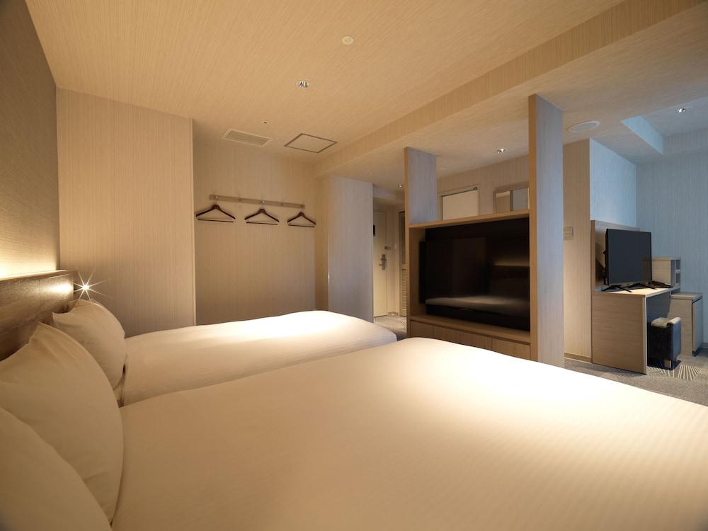 HOTEL emisia TOKYO TACHIKAWA - Tap to explore photos