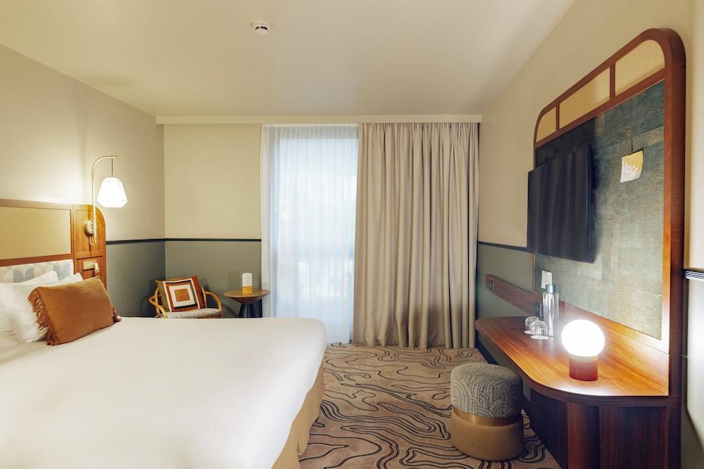 Voco Paris - Porte de Clichy Room Type - Standard Room, 1 King Bed