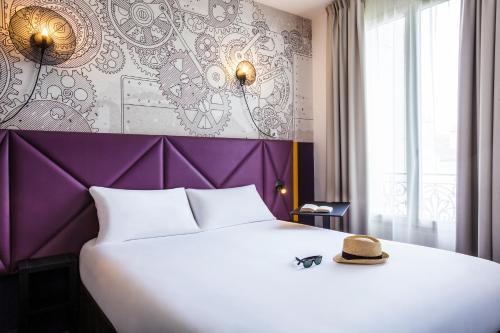 Hotel Ibis Styles Paris Mairie De Clichy - Tap to explore photos