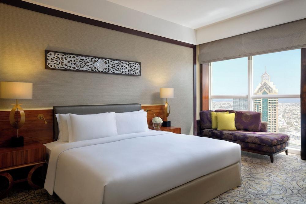 Dusit Thani Dubai - Near Burj Khalifa Room Type - Deluxe Room King.