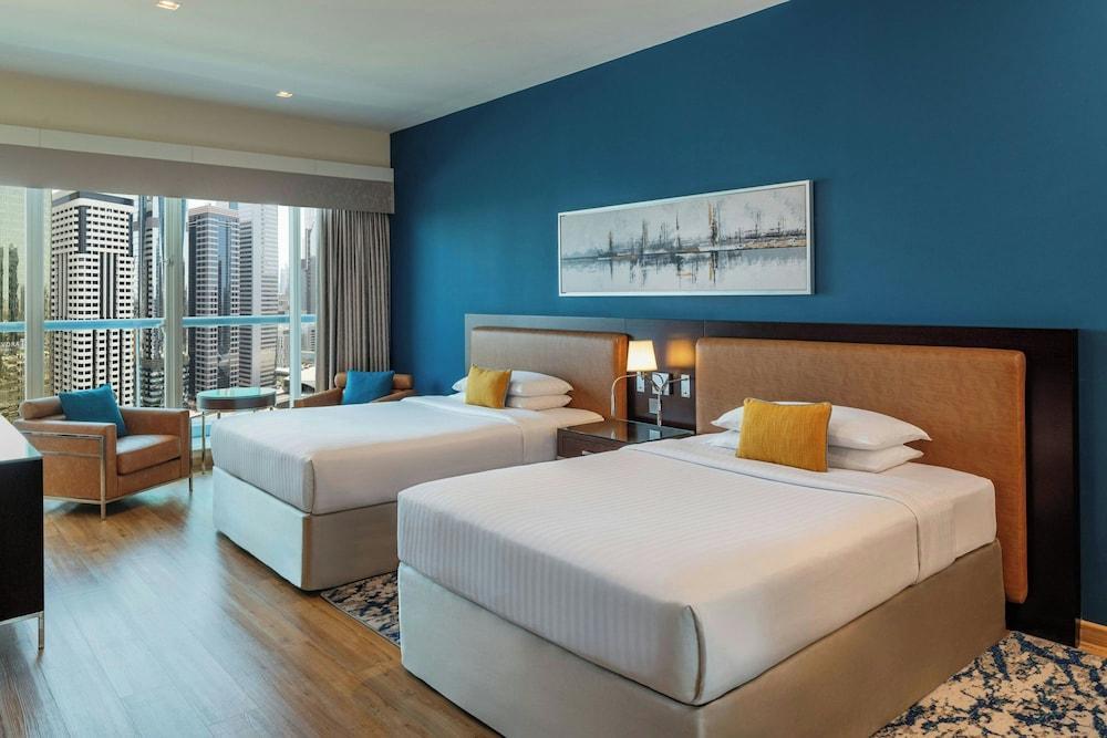 Four Points by Sheraton Sheikh Zayed Road Hotel Room Type - Classic Room, 2 Queen Beds, Balcony