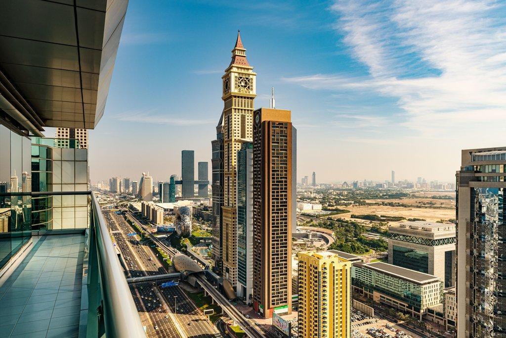 Four Points by Sheraton Sheikh Zayed Road Hotel Room Type - 1 Bedroom Suite, 1 King, High floor, Balcony