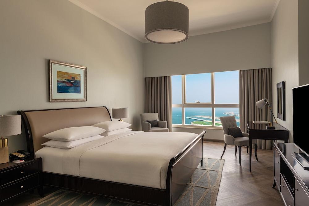Dubai Marriott Harbour Hotel & Suites Room Type - Suite, 2 Bedrooms, Smoking