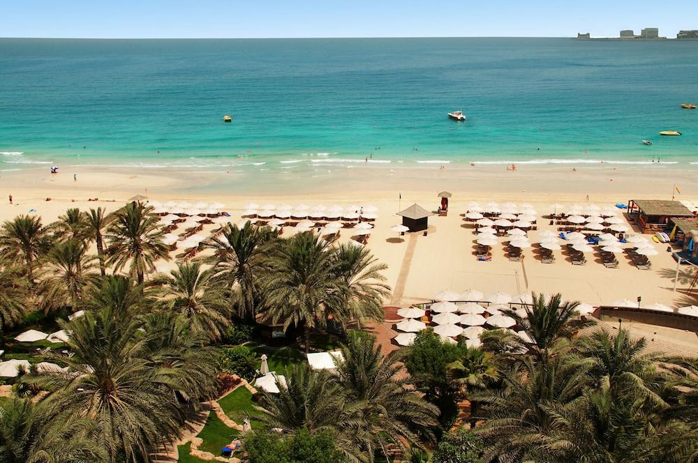 Hilton Dubai Jumeirah Room Type - Deluxe Room with 1 King Bed and Sea View Hilton Dubai Jumeirah Room Type - Deluxe Room with 1 King Bed and Sea View
