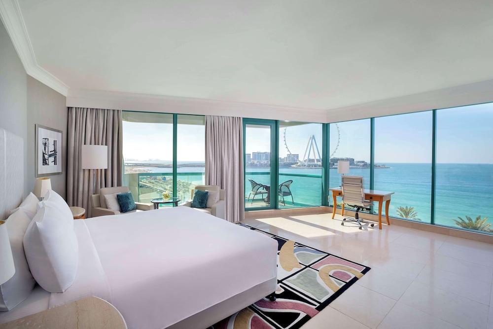 Hilton Dubai Jumeirah Room Type - Room, 1 King Bed, Sea View, Corner (Alcove)