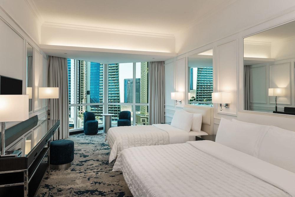 Le Meridien Mina Seyahi Beach Resort & Marina Room Type - Deluxe Skyline View, 1 King & 1 Single Le Meridien Mina Seyahi Beach Resort & Marina Room Type - Deluxe Skyline View, 1 King & 1 Single