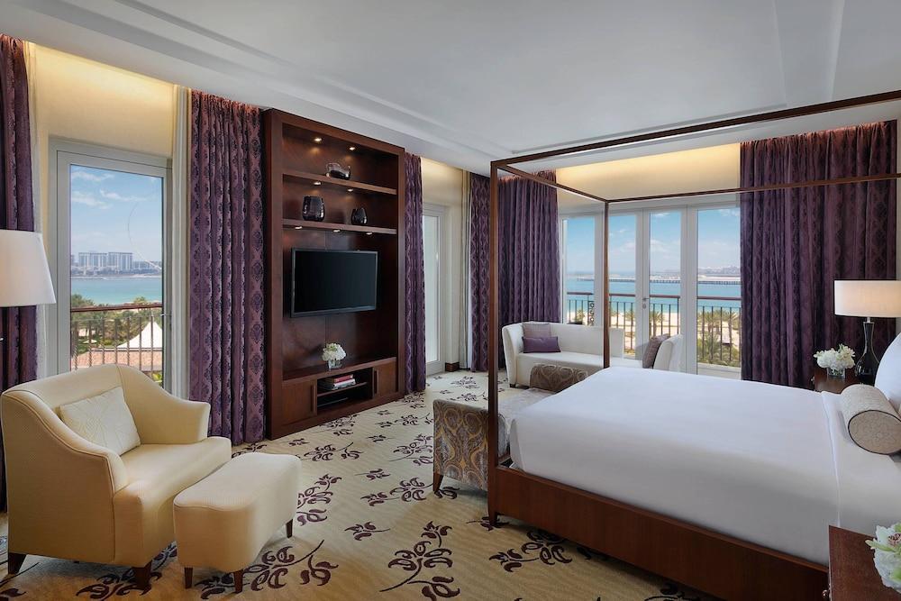 The Ritz-Carlton Room Type - Signature Suite, 2 Bedrooms