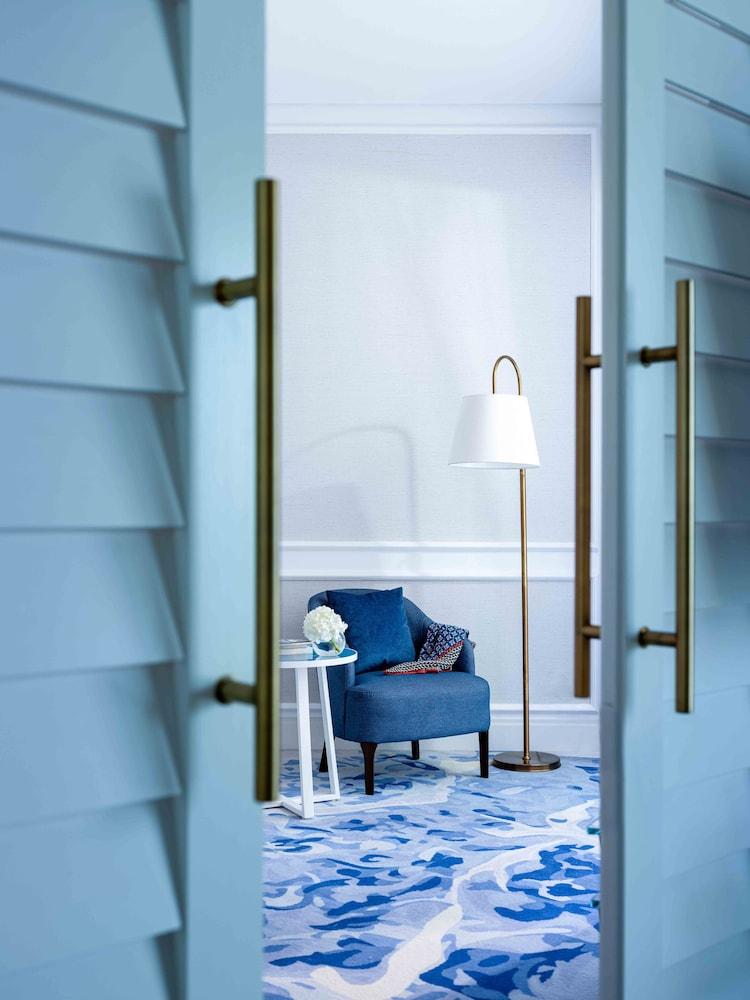 Sofitel Dubai Jumeirah Beach Room Type - Prestige Suite, 1 King Bed, Club Lounge Access, Partial Sea View - DXB Airport Pickup or Drop Off Sofitel Dubai Jumeirah Beach Room Type - Prestige Suite, 1 King Bed, Club Lounge Access, Partial Sea View - DXB Airport Pickup or Drop Off
