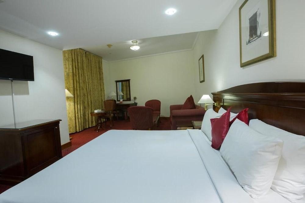 YORK INTERNATIONAL HOTEL BUR DUBAI Room Type - Executive Suite Room