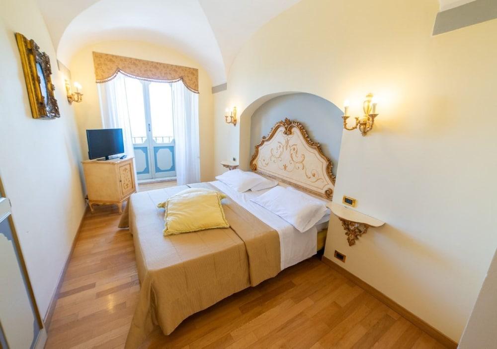 Villa Tuscolana Room Type - Suite (Elegance)