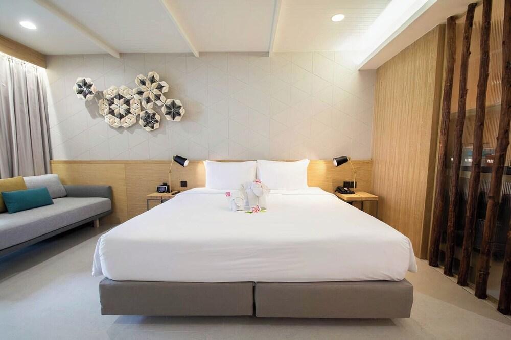 Andaman Cannacia Resort & Spa Room Type - Canna Deluxe Seaview