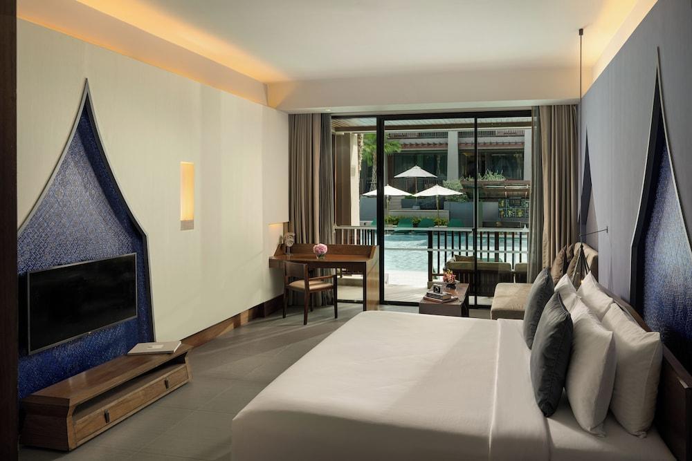 Avista Hideaway Phuket Patong - MGallery Room Type - Deluxe Room, Pool Access, 1 King Bed Avista Hideaway Phuket Patong - MGallery Room Type - Deluxe Room, Pool Access, 1 King Bed