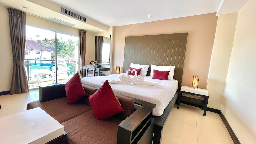 Baramee Resortel Room Type - Deluxe room 1 king bed +1 single bed