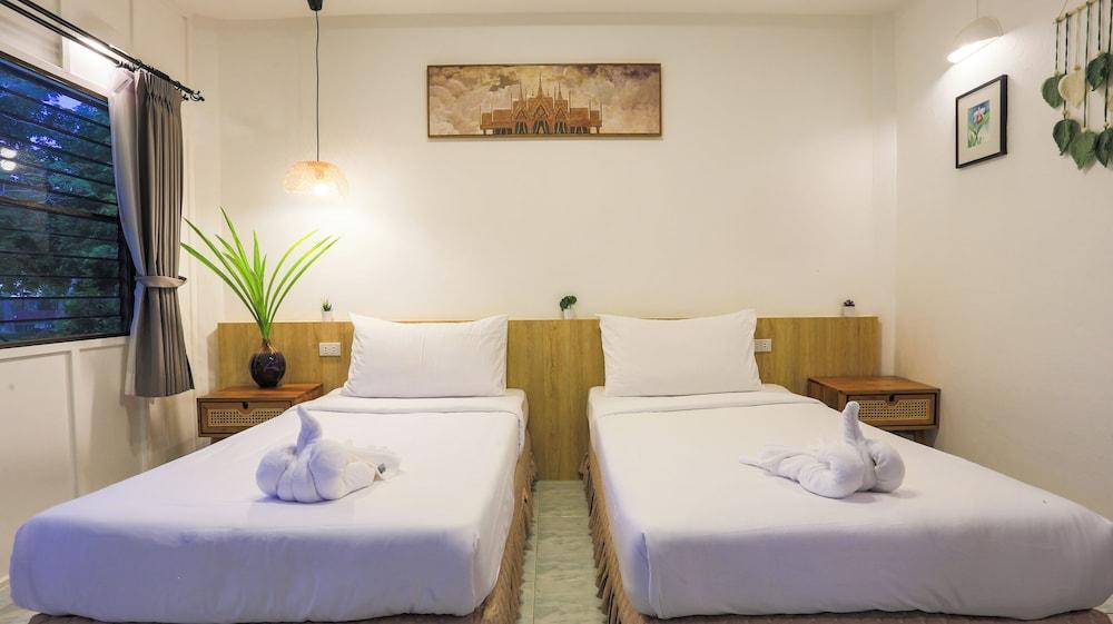 Ban Raya Resort and Spa Room Type - Deluxe Garden-view Room with Terrace including roundtrip shuttle boats Ban Raya Resort and Spa Room Type - Deluxe Garden-view Room with Terrace including roundtrip shuttle boats