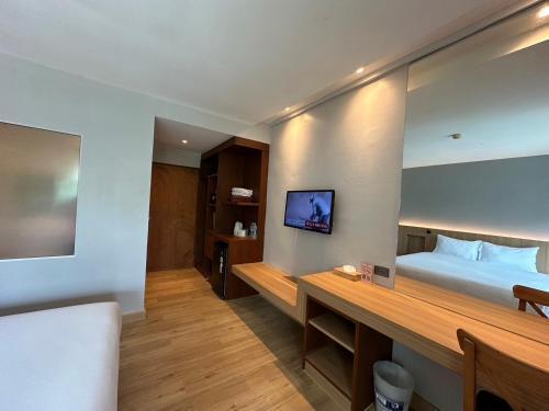 Baan Karon Resort Room Type - Standard Double or Twin Room