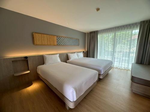 Baan Karon Resort Room Type - Superior Double or Twin Room with Terrace (2 Adults + 1 Child)