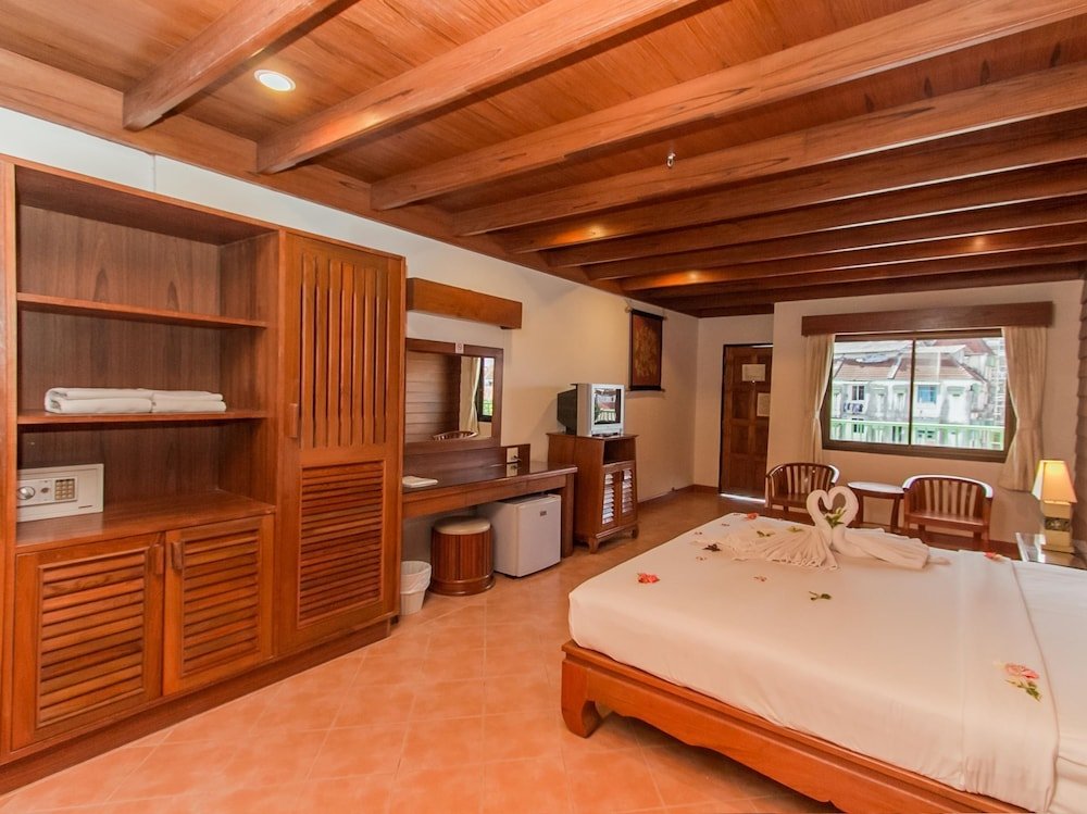 Bel Aire Patong, Phuket By The ASHLEE Room Type - Superior Room Double Bed